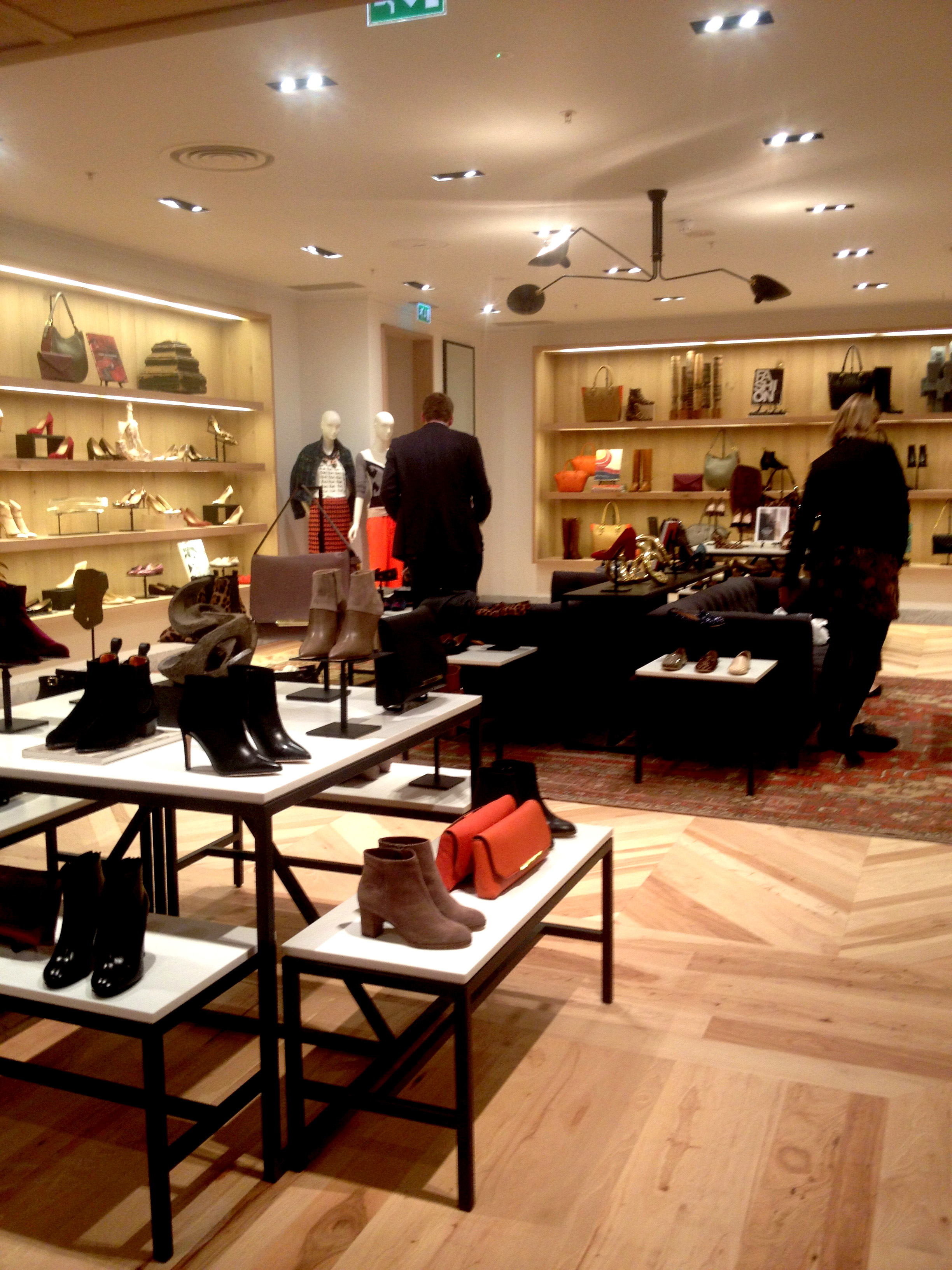  London flagship store. - Notes From A Stylist