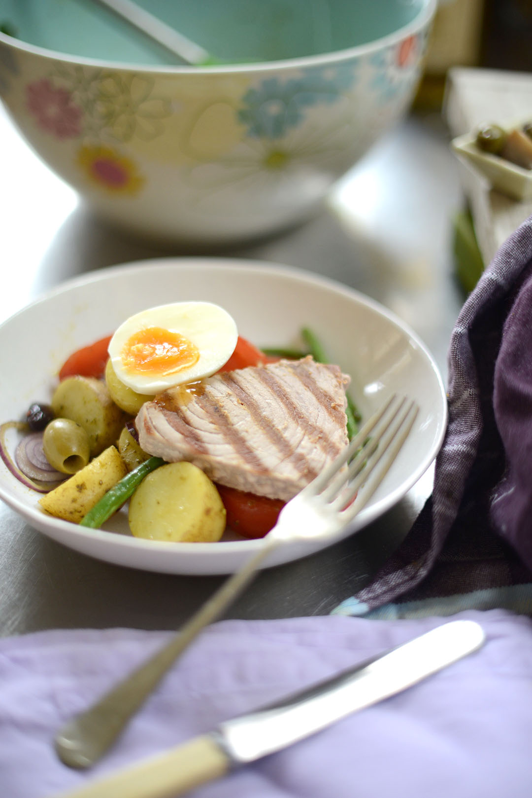 warm tuna nicoise salad recipe with Ruby & Kind photographed by Sara Delaney