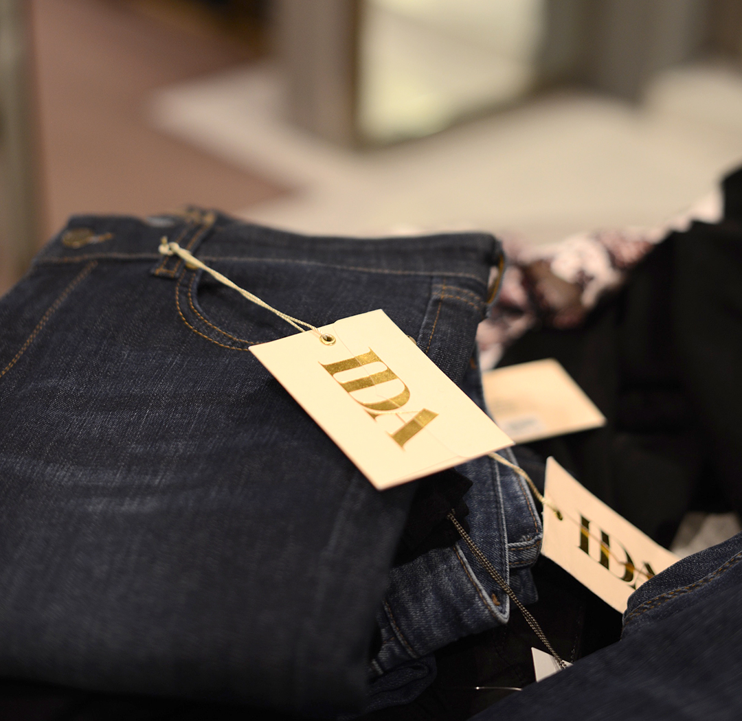 donna ida denim store photographed by fashion blogger and stylist sara delaney