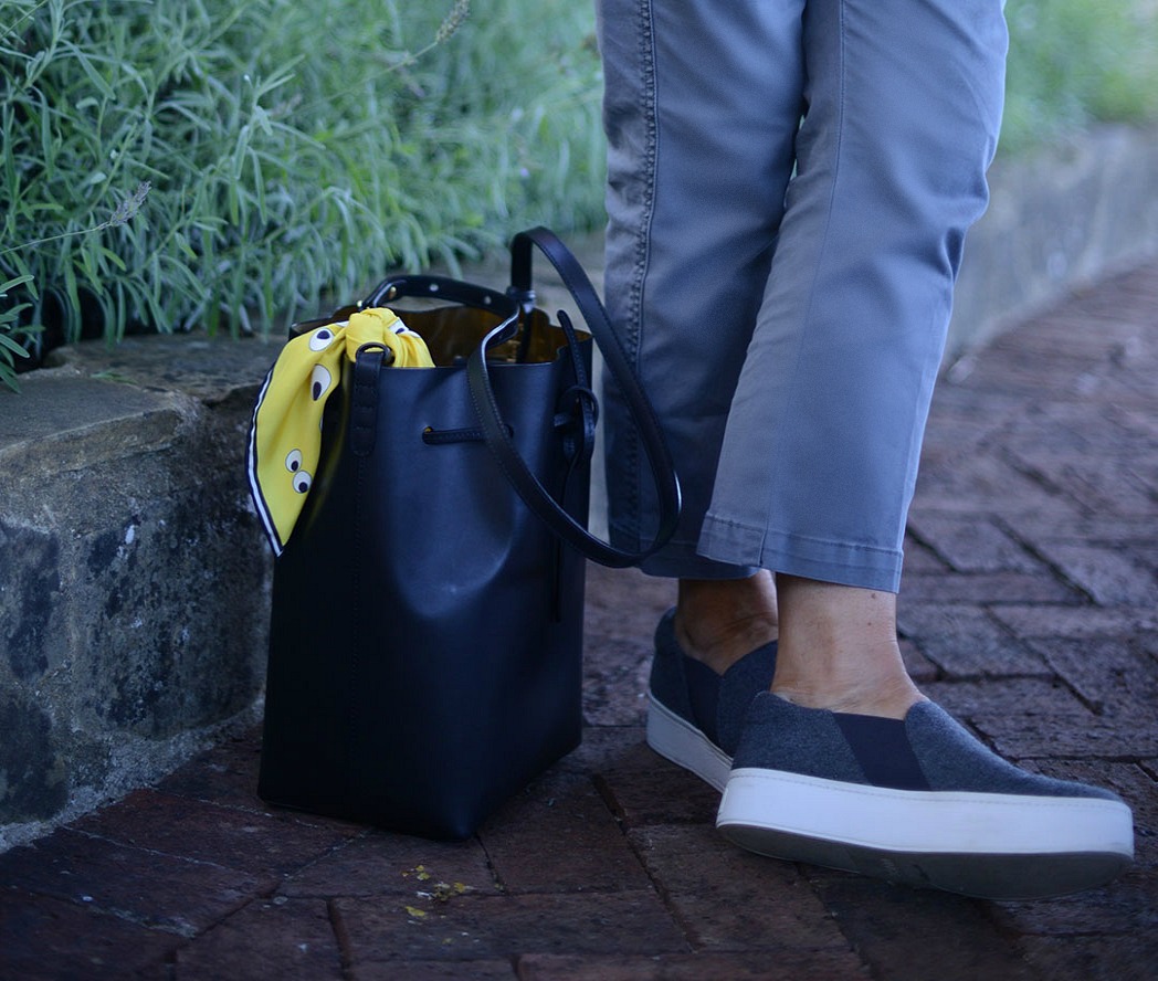 statement bomber jacket from zara worn by fashion blogger and stylist sara delaney