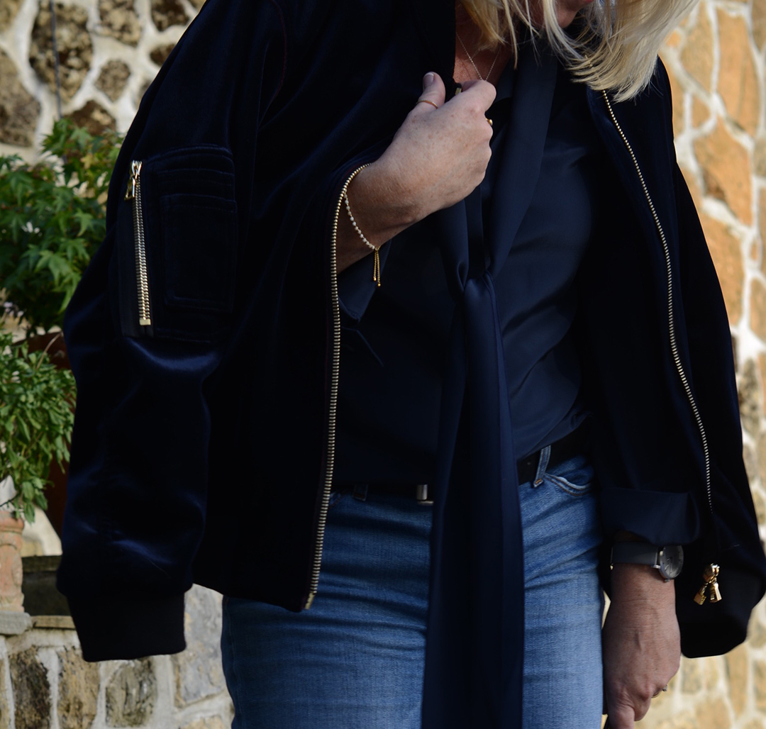 everyday velvet jacket from Sandro and blouse by Donna Ida worn by fashion stylist and blogger sara delaney