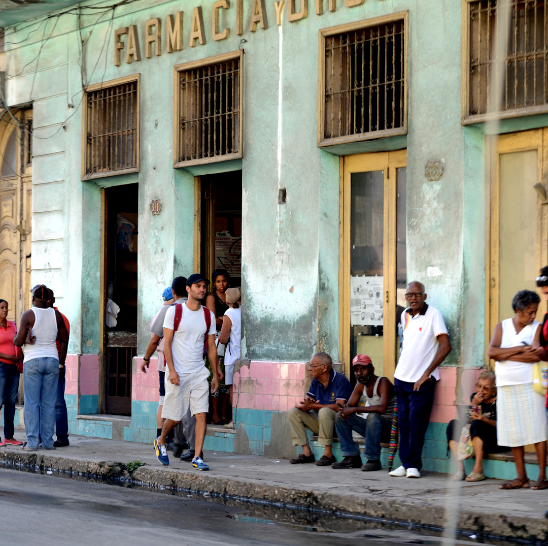 havana cuba photographed by max delaney