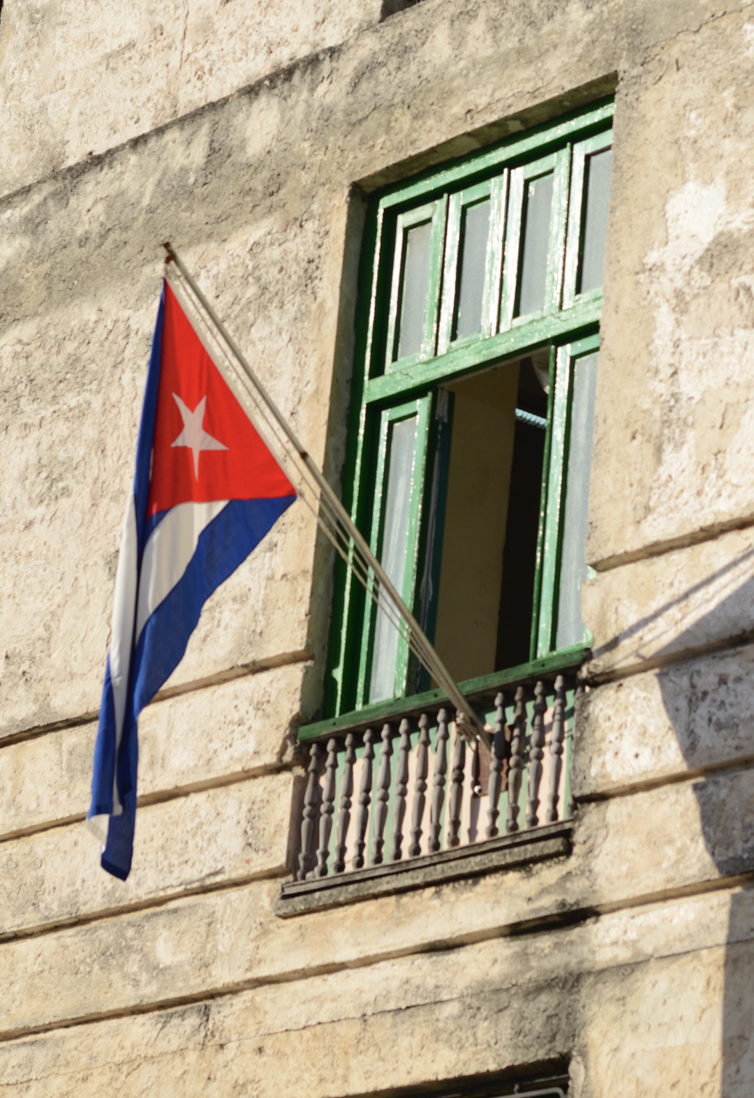 havana cuba photographed by max delaney