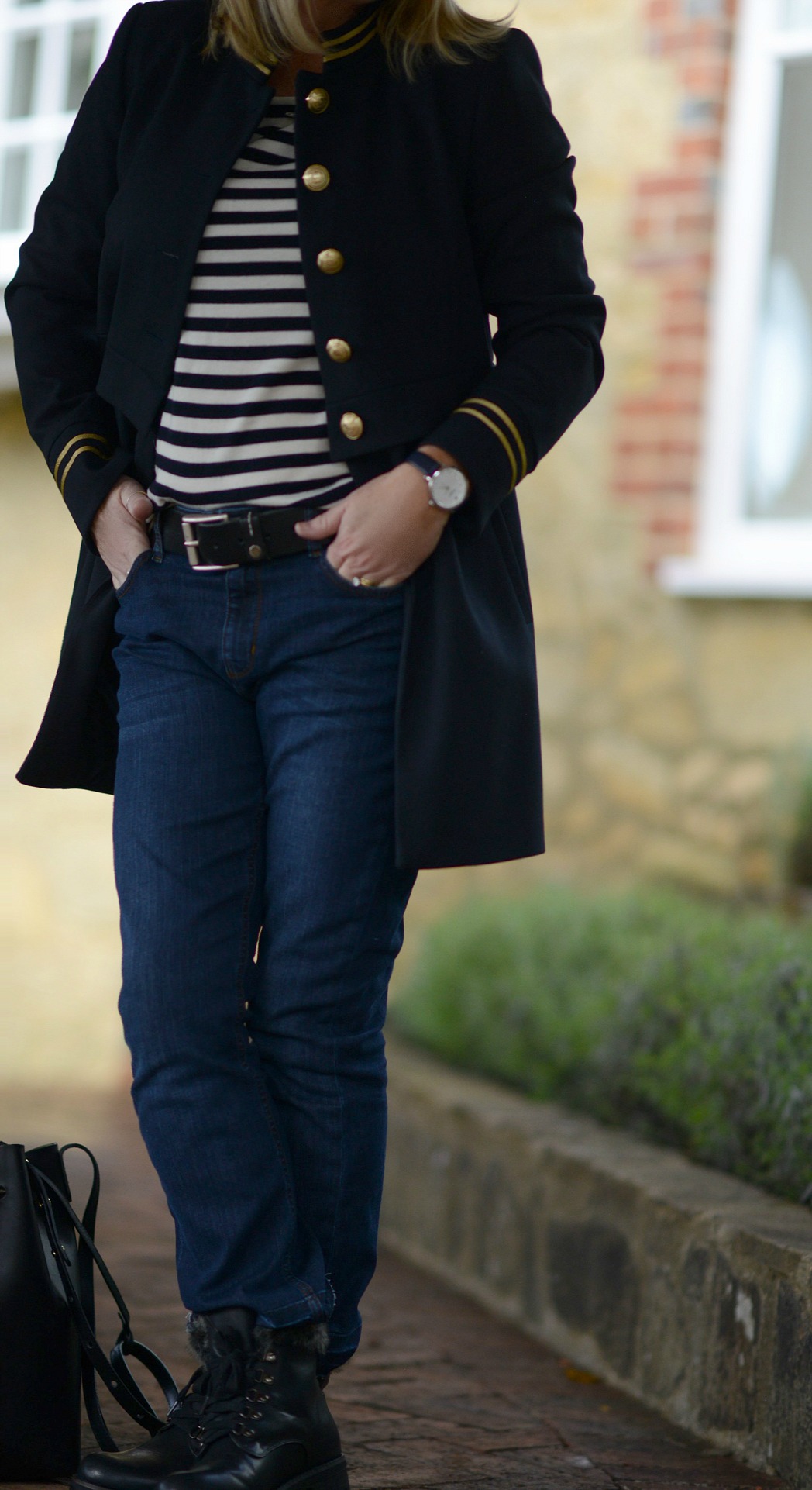 mango military trend jacket worn by stylist and blogger sara delaney