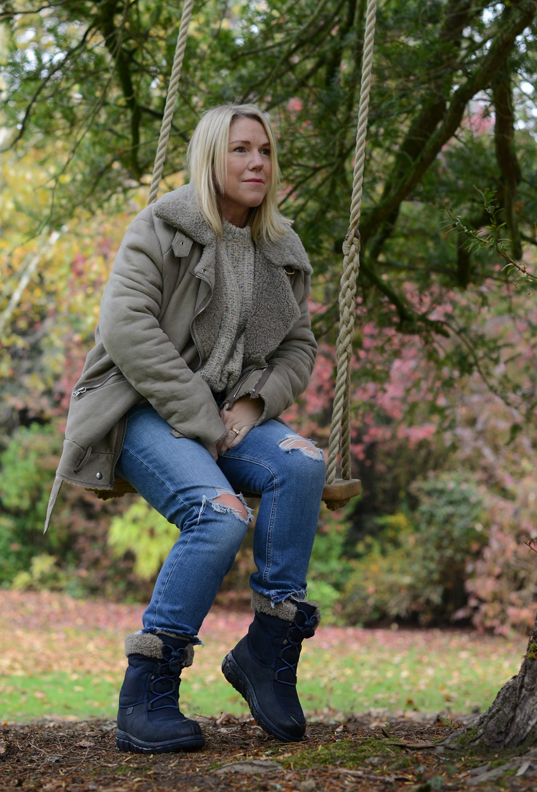 acne shearling coat worn by fashion blogger and stylist sara delaney