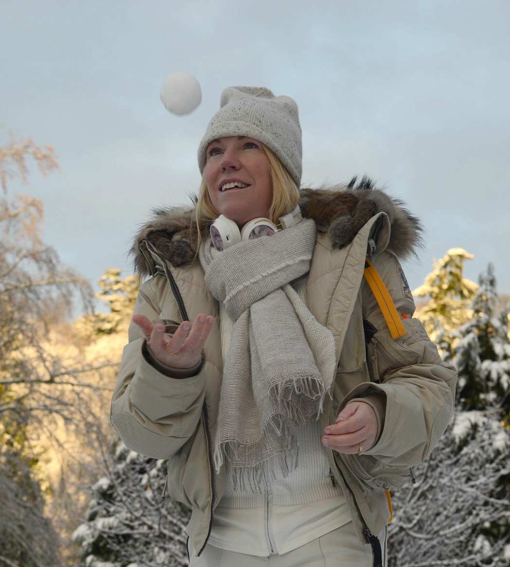 snow gear worn by stylist and fashion blogger sara delaney