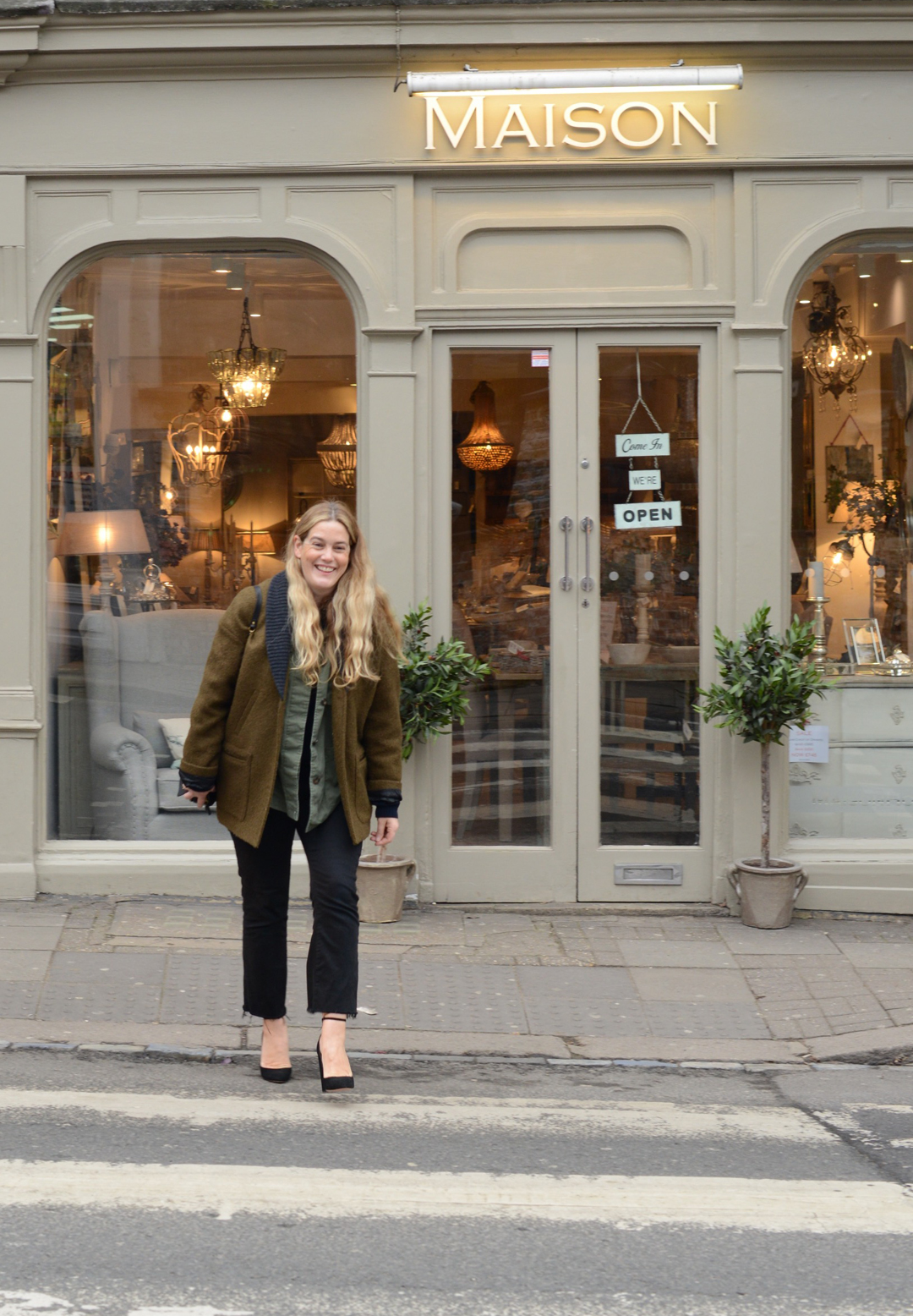 richmond shopping guide with fashion editor sarah clark photographed by stylist and fashion blogger sara delaney