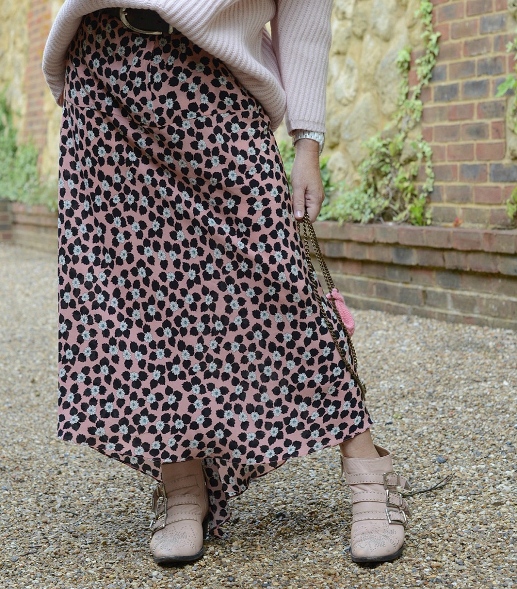 everyday-maxi-skirt-notesfromastylist