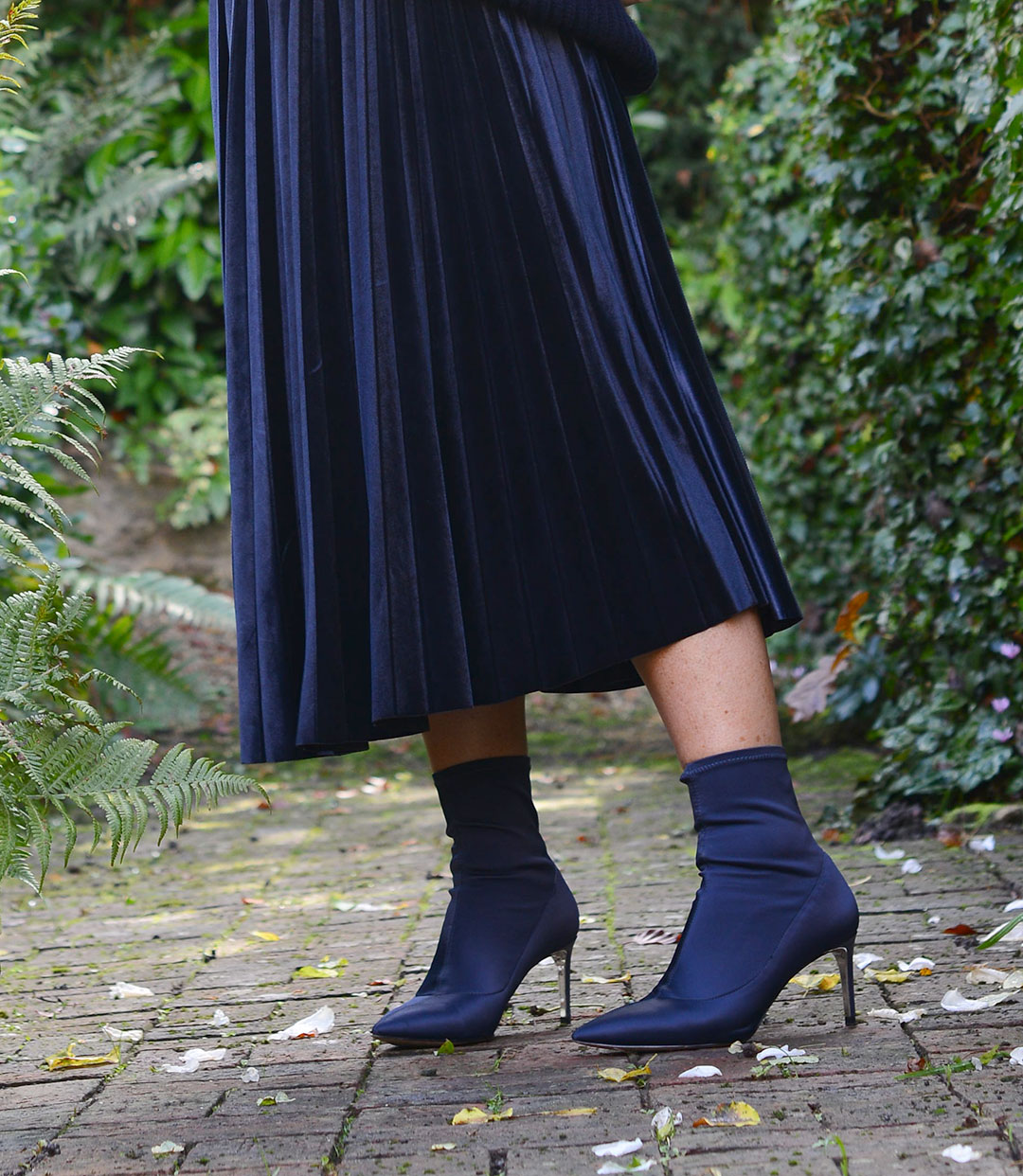 pleated-skirt-notesfromastylist